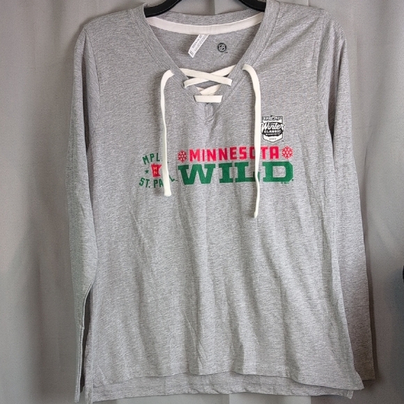 NHL Gray and Red Long Sleeve Tee - Picture 1 of 8